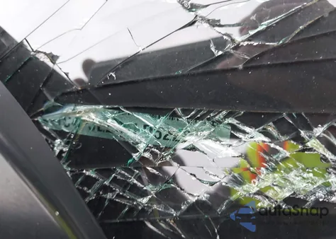 2020 Jeep Cherokee Latitude Plus z USA, uszkodzony, nr VIN 1C4PJLLX1LD522039